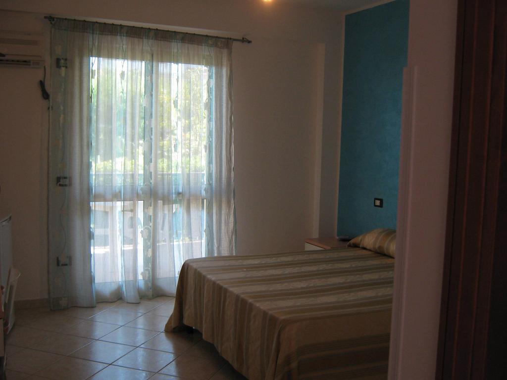 Bed And Breakfast Cirelli Scalea Bilik gambar