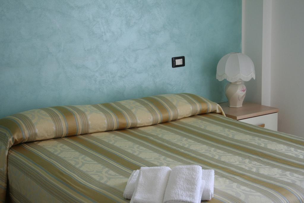 Bed And Breakfast Cirelli Scalea Bilik gambar
