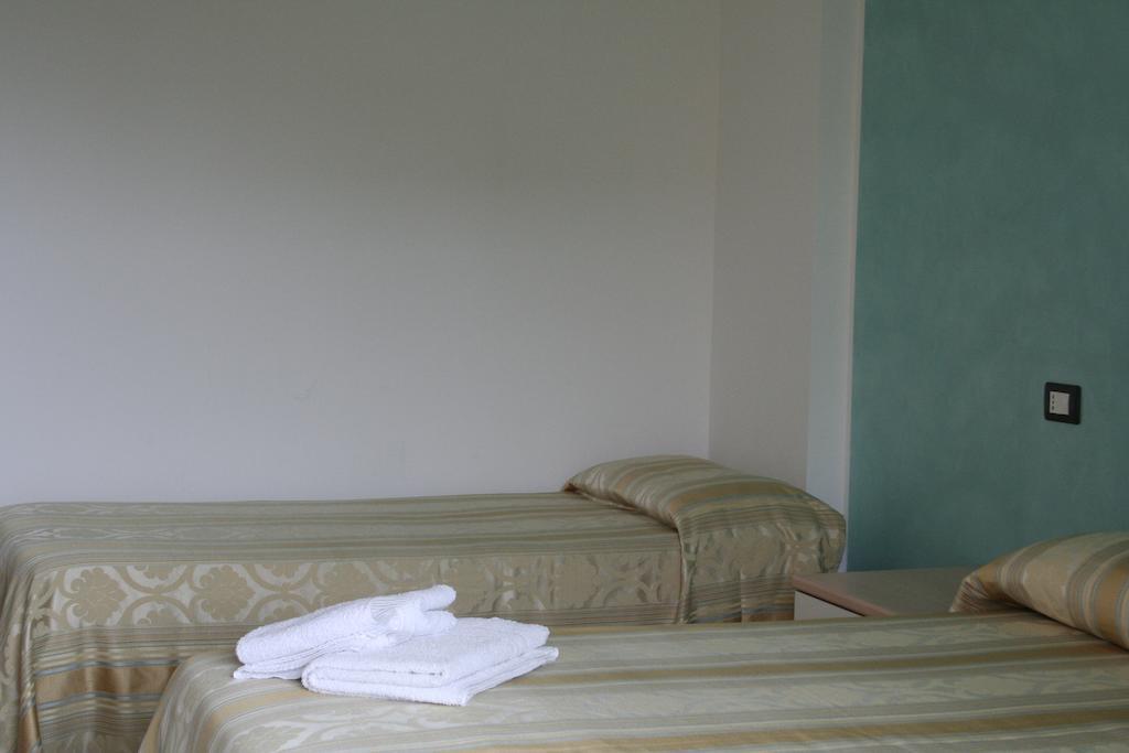 Bed And Breakfast Cirelli Scalea Bilik gambar